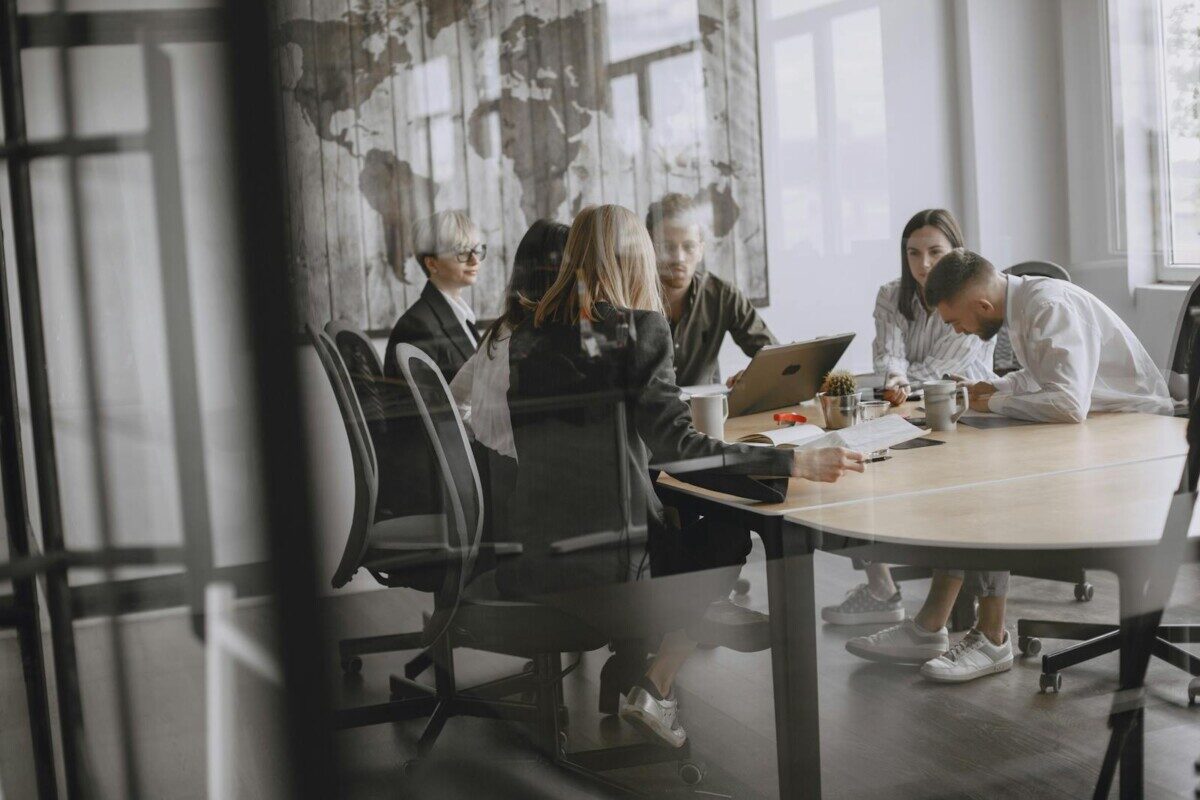UK employees question fairness of workplace rewards, as nearly a quarter believe workplace recognition is driven by favouritism